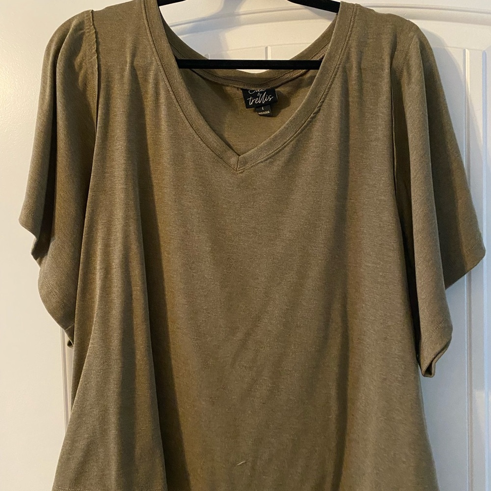 TRULY Khaki Women's Short Sleeve Top